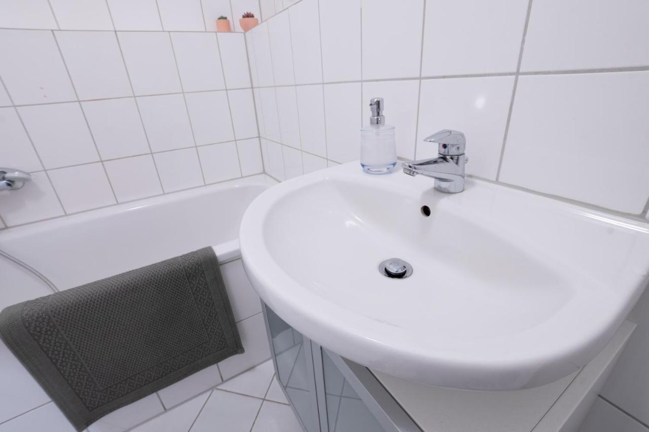 Zwickau Mittendrin, Tolles Balkon-Apartment Luaran gambar