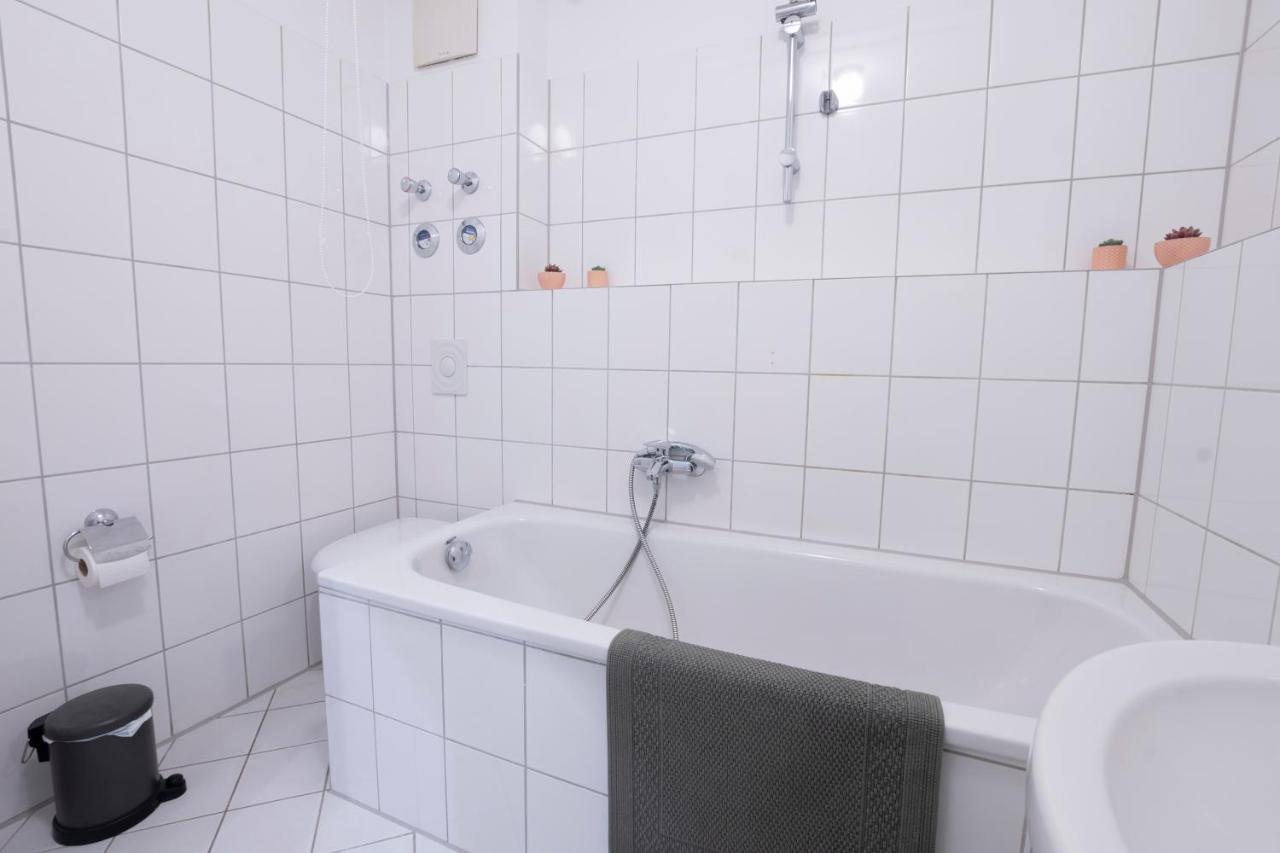 Zwickau Mittendrin, Tolles Balkon-Apartment Luaran gambar